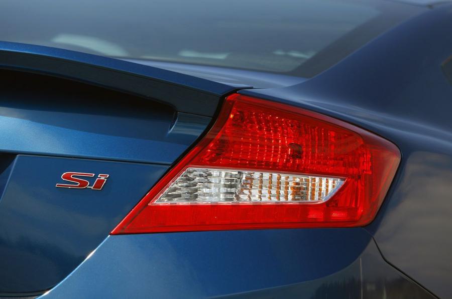  Honda Civic Si 2012 года  (фото 27 из 31)